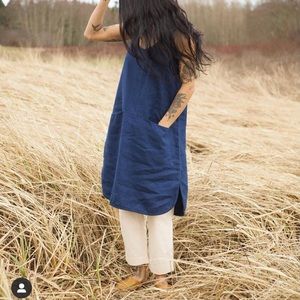 beaton linen utility tunic dress in BLACK